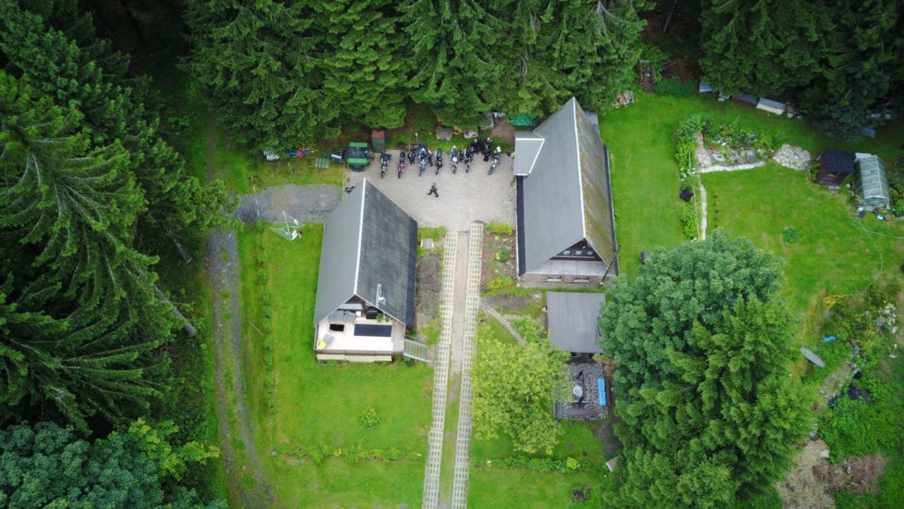 Wanderhuette Zum Bernhardsthal Villa Buitenkant foto