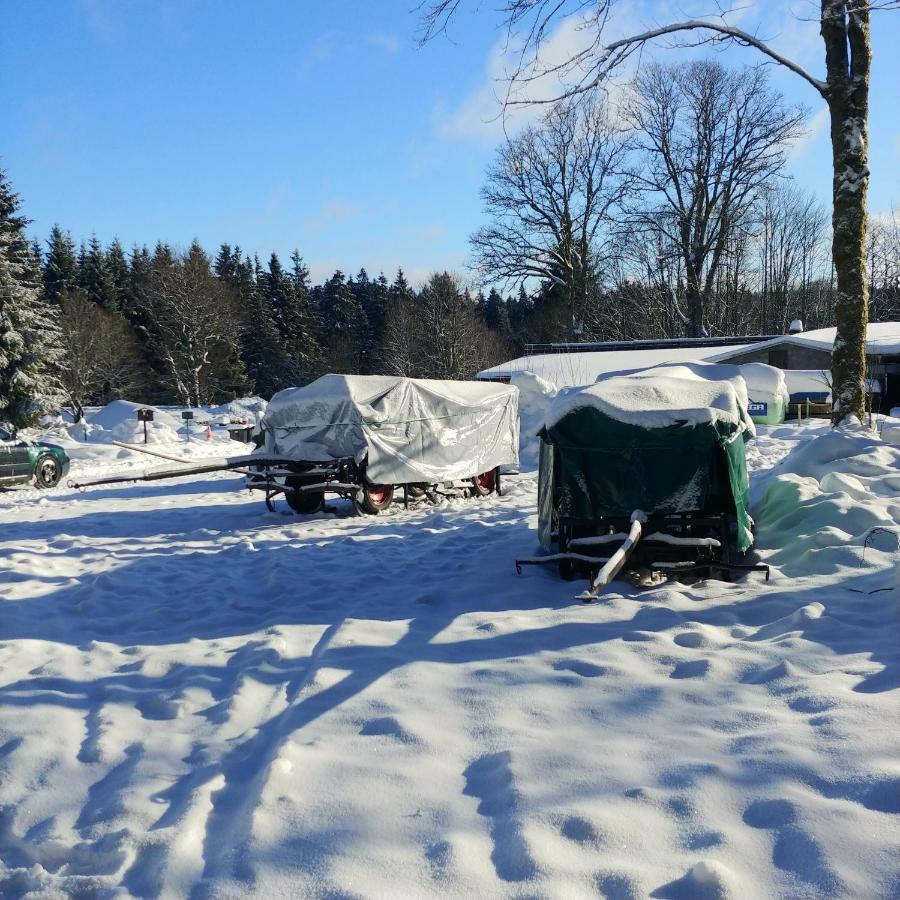 Wanderhuette Zum Bernhardsthal Villa Buitenkant foto